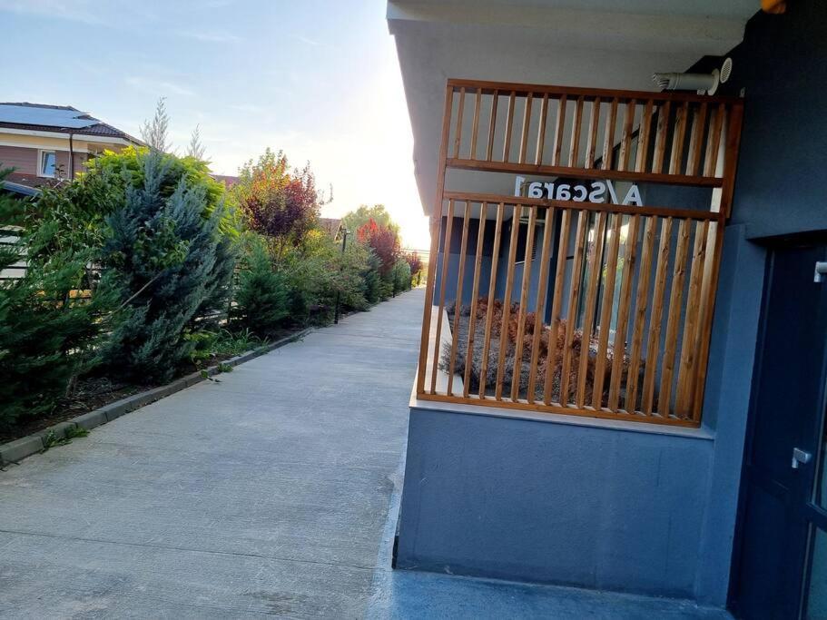 Apartament Cwa 1 Aeroport オトペニ エクステリア 写真