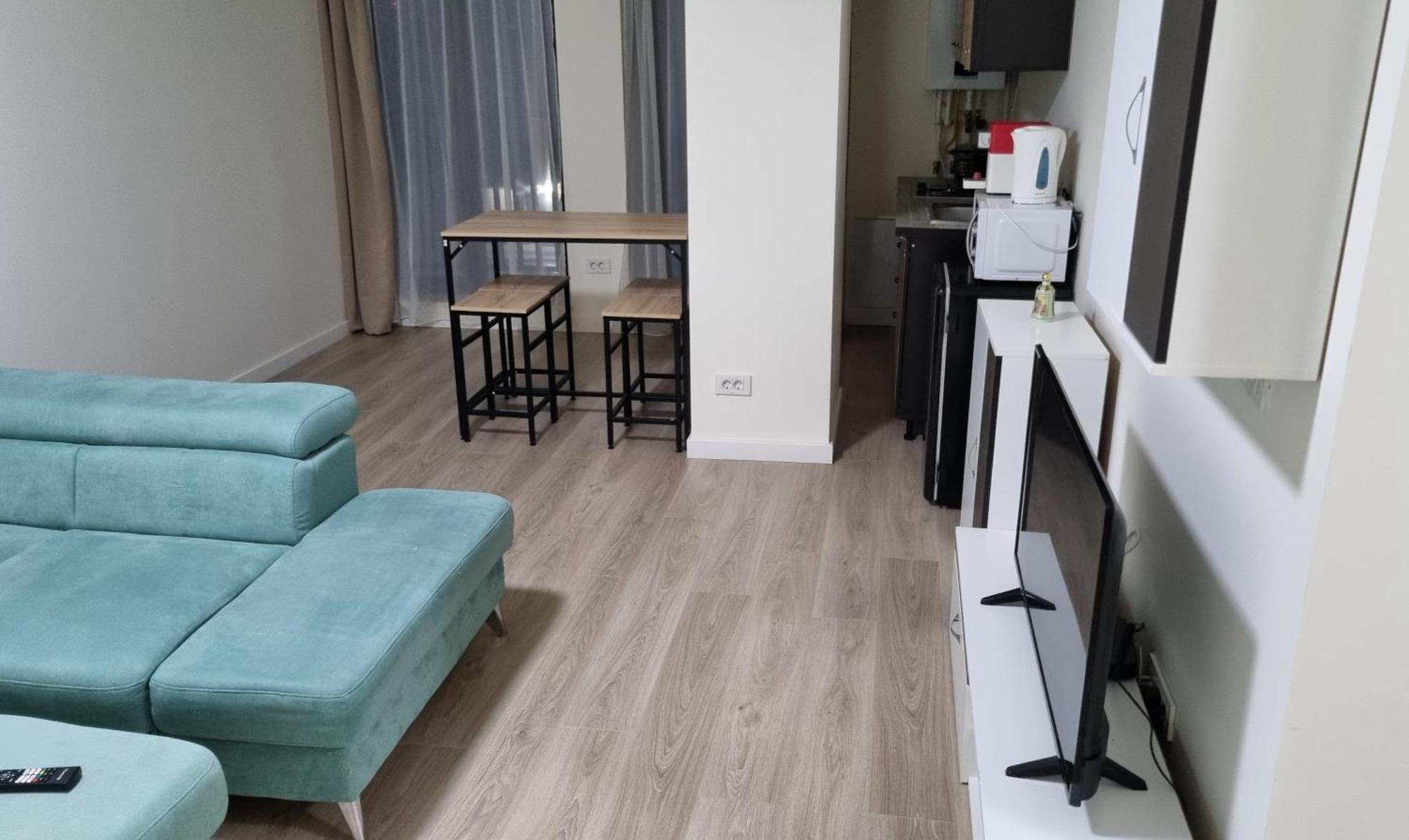 Apartament Cwa 1 Aeroport オトペニ エクステリア 写真