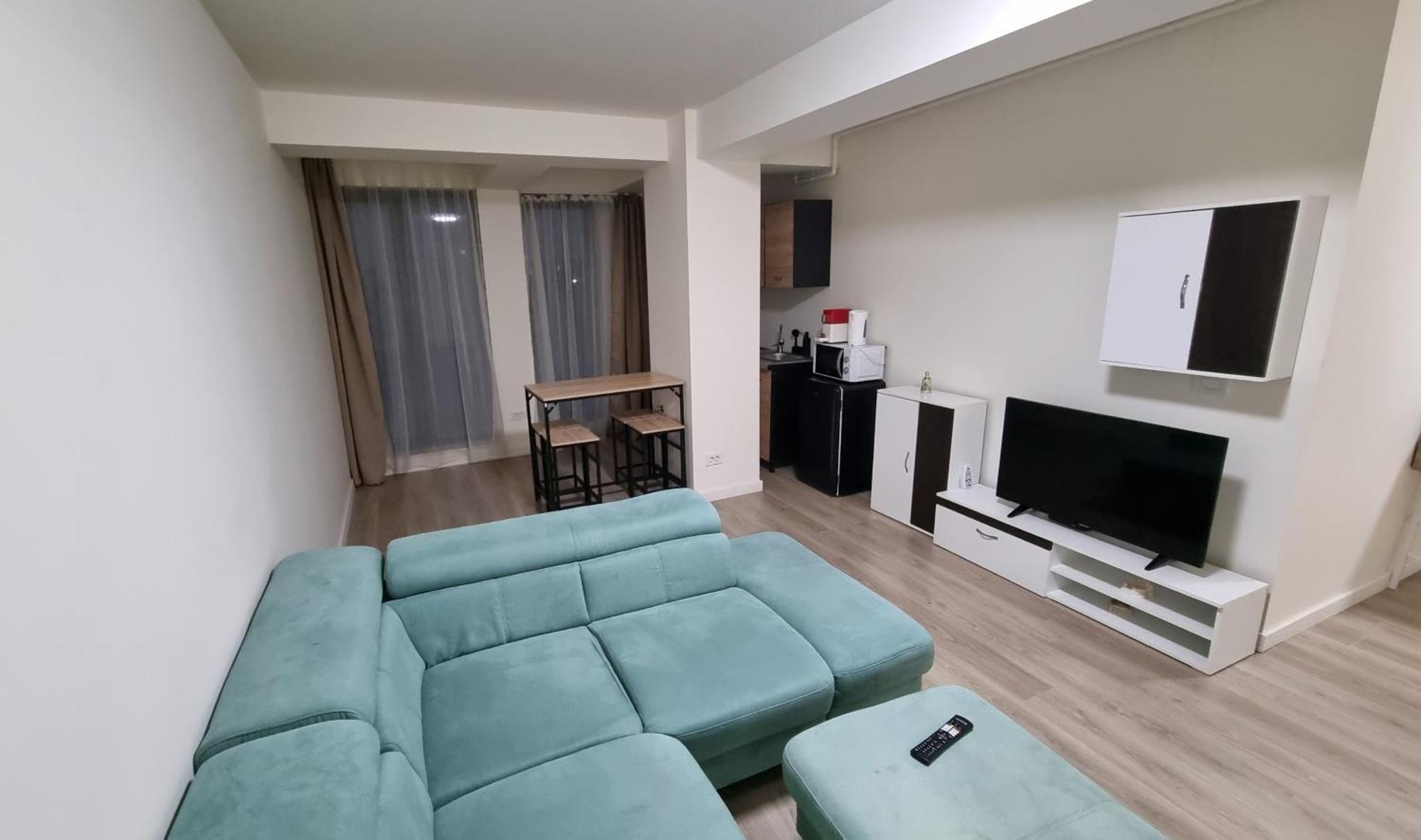 Apartament Cwa 1 Aeroport オトペニ エクステリア 写真